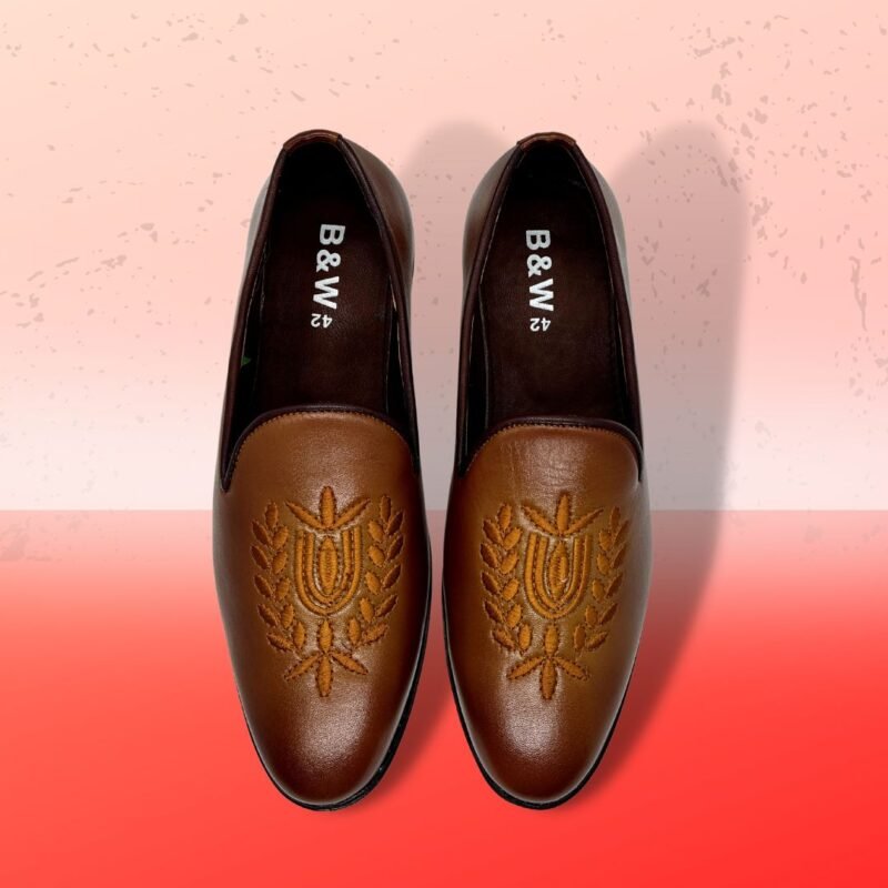 Fashionable Emboidery Leather Shoe For Men - - Image 2