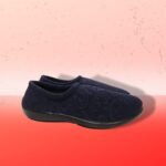 Walkaroo ladies Stylish and Comfort Black belly Shoes