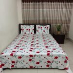 Luxury Twill Cotton Bedsheet – King Size – 3Pecs – Red Spalsh