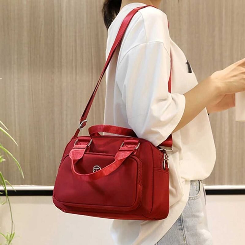Large Capacity Fashionbag ( maroon color ) - Image 2