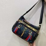 Korean sports travel shoulder bag - Image 2
